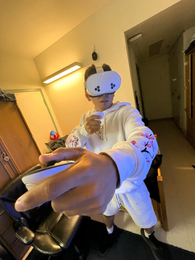 GIF uploaded by Dakota