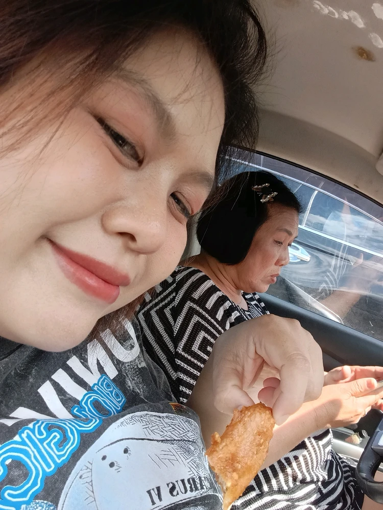 รูปที่อัพโหลดโดย Fern