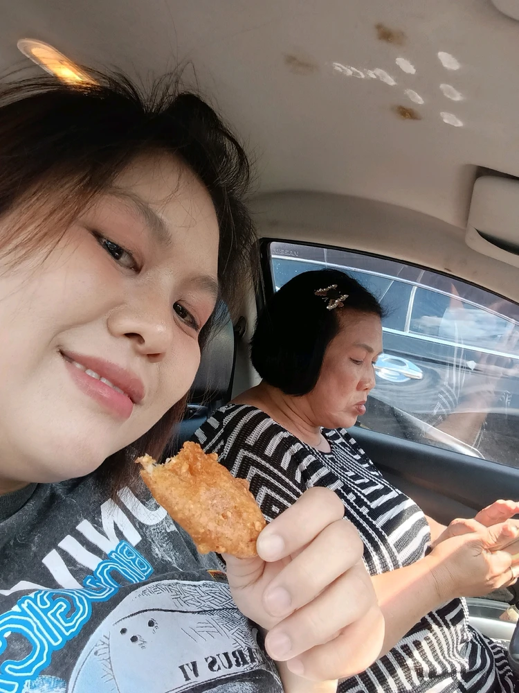 รูปที่อัพโหลดโดย Fern