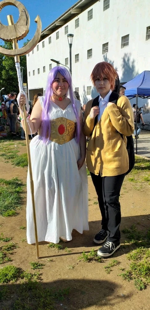 Como cuando haces cosplay de atena pero te encuentras al mejor mafuyu :3