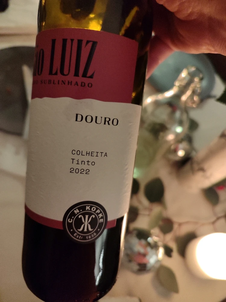 GIF uploaded by Maru