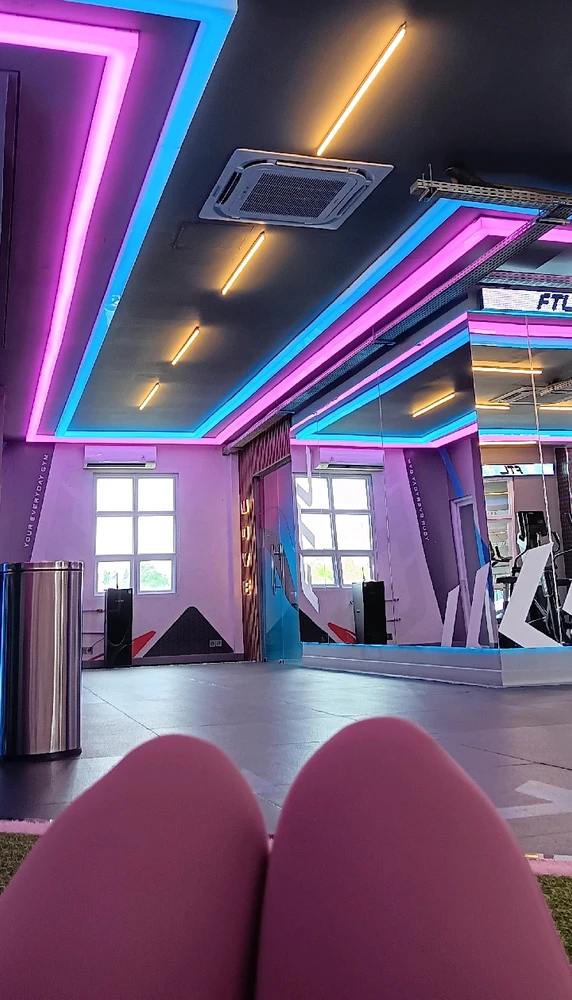 GIF diunggah oleh Rara