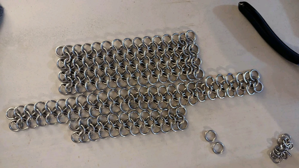 4-in-1 chainmail weave pattern