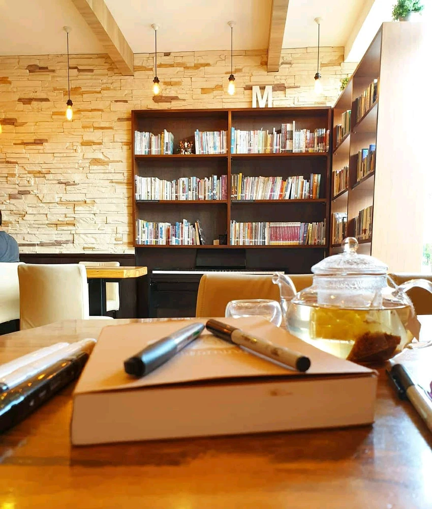 GIF uploaded by Fiona