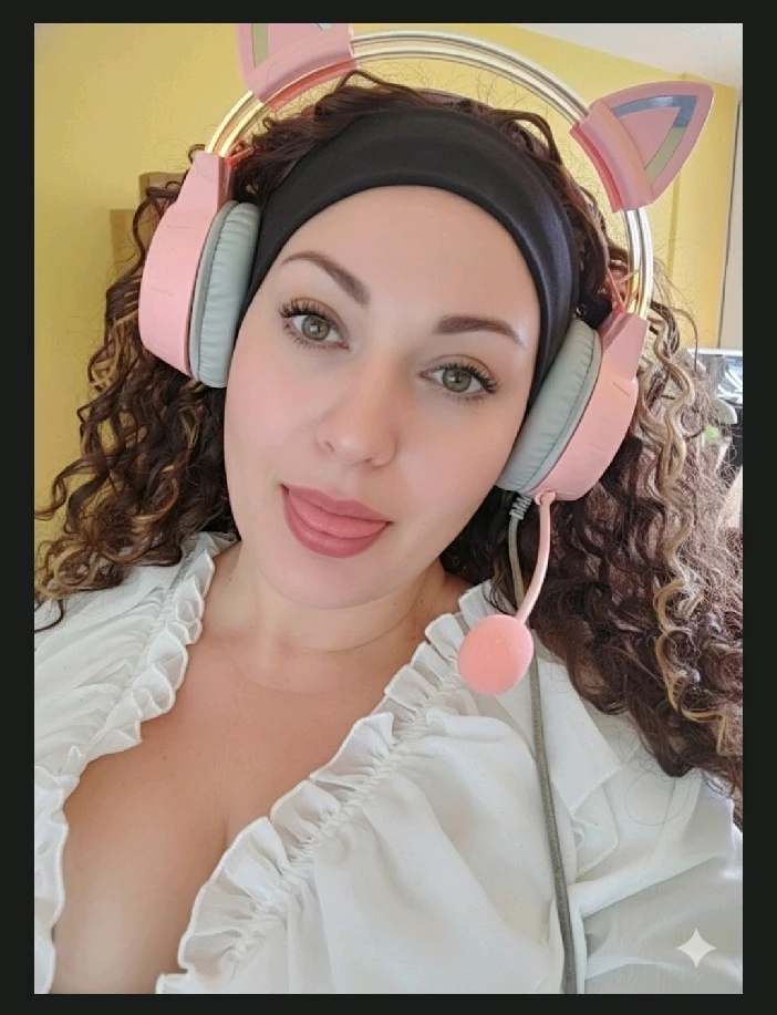 Gambar diunggah dening ❤ Sophia aka Mango Mami ❤️