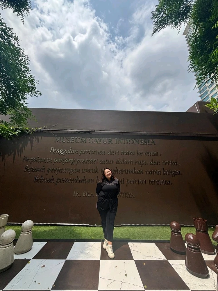 GIF uploaded by Monica