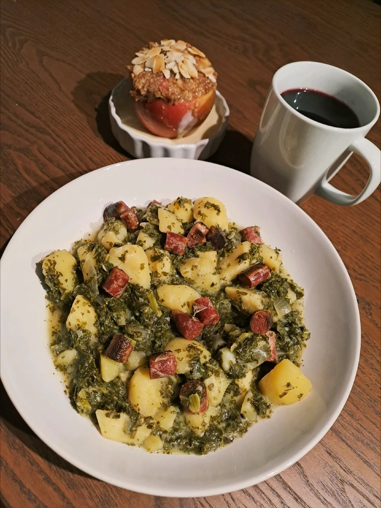 Grünkohl, Bratapfel und Kinderpunsch, so lässt sich der Abend genießen 😌