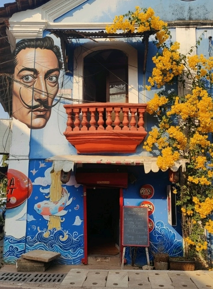 The Wall That Looked Back at Me