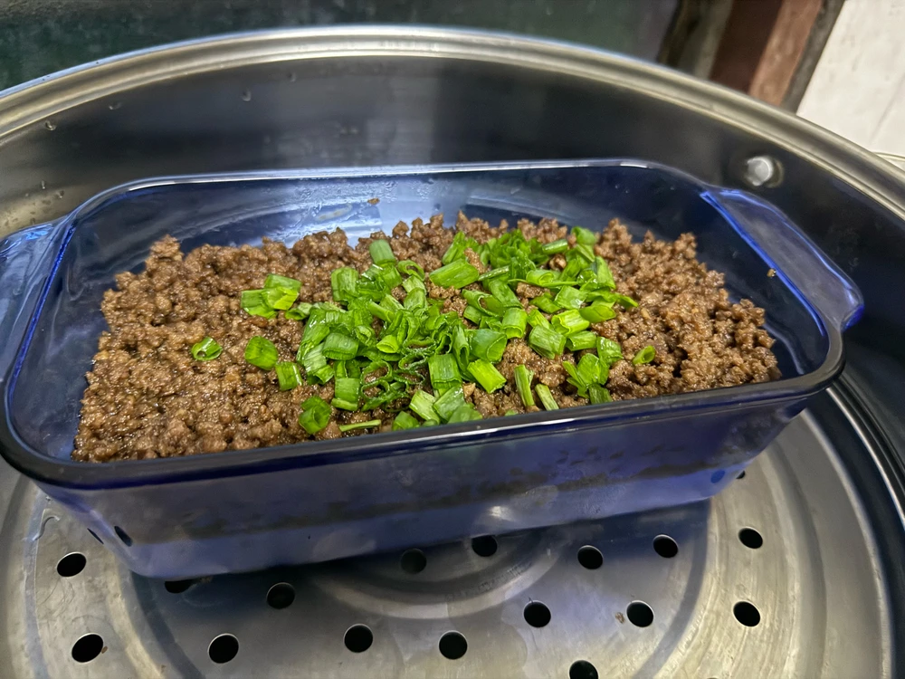 Minced meat with steam eggs and tofu