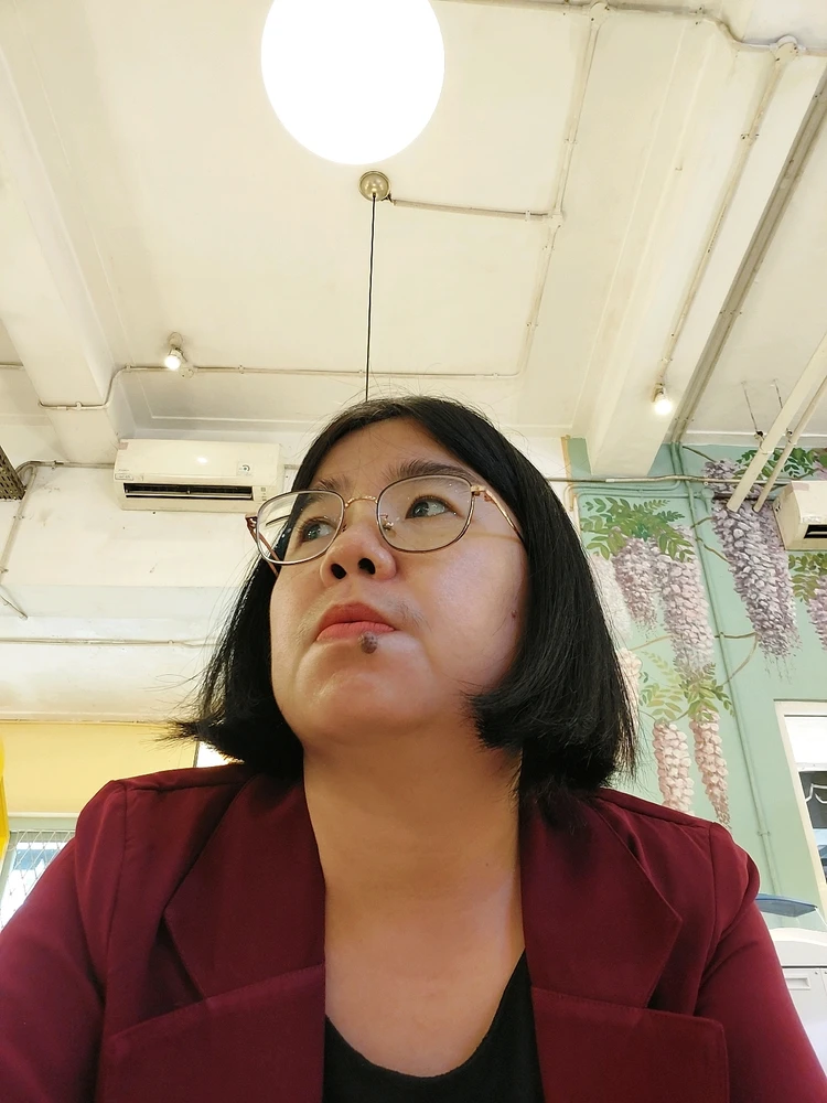 GIF uploaded by Yanti