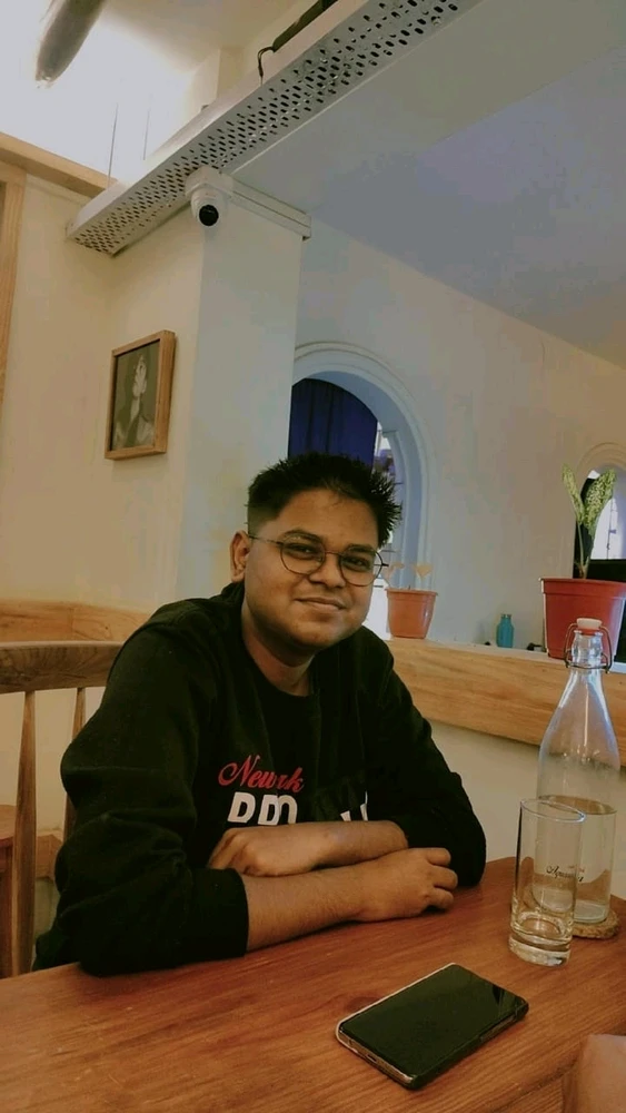 Duab xa los ntawm Sidharth Jaiswara