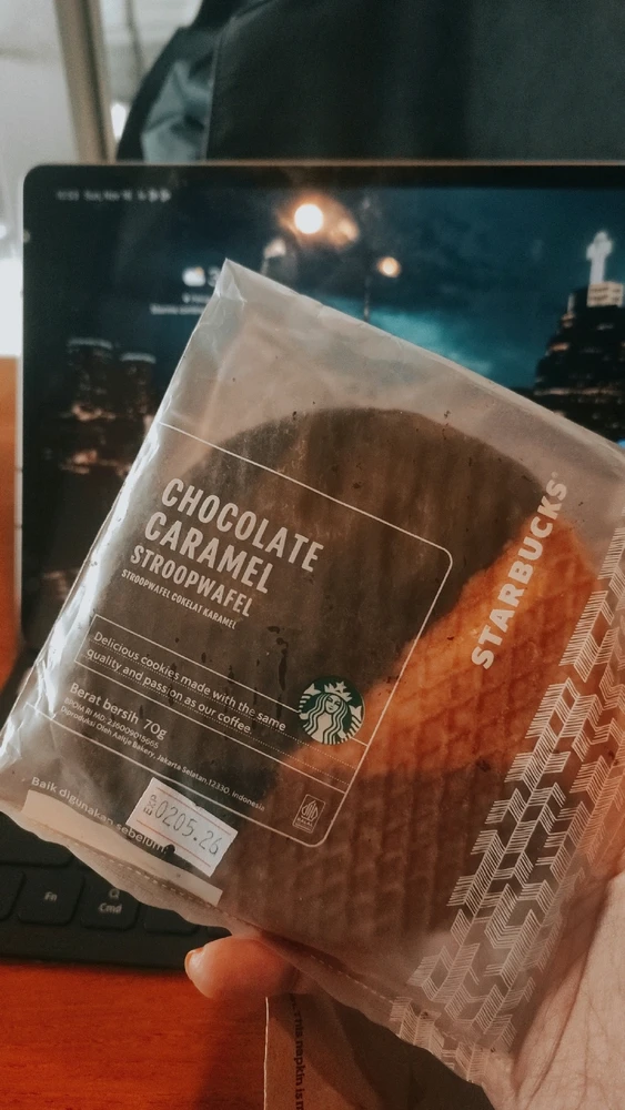 Happy weekend! 🍪🍪🫗🫗