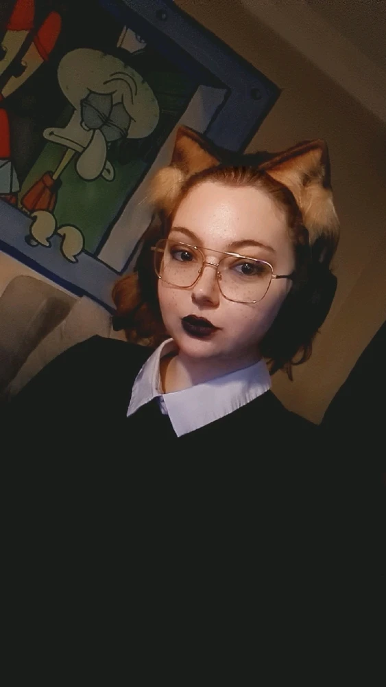 GIF uploaded by Ecem