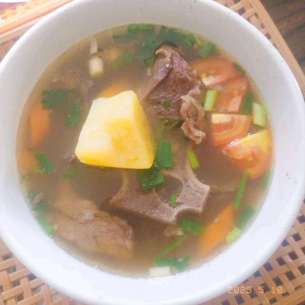 GIF diunggah oleh Khasanah