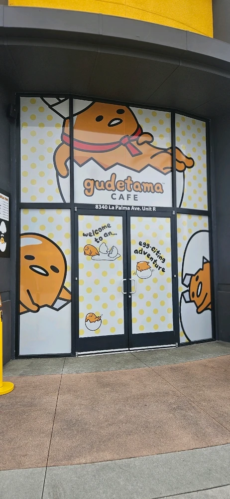 Went to the Gudetama cafe