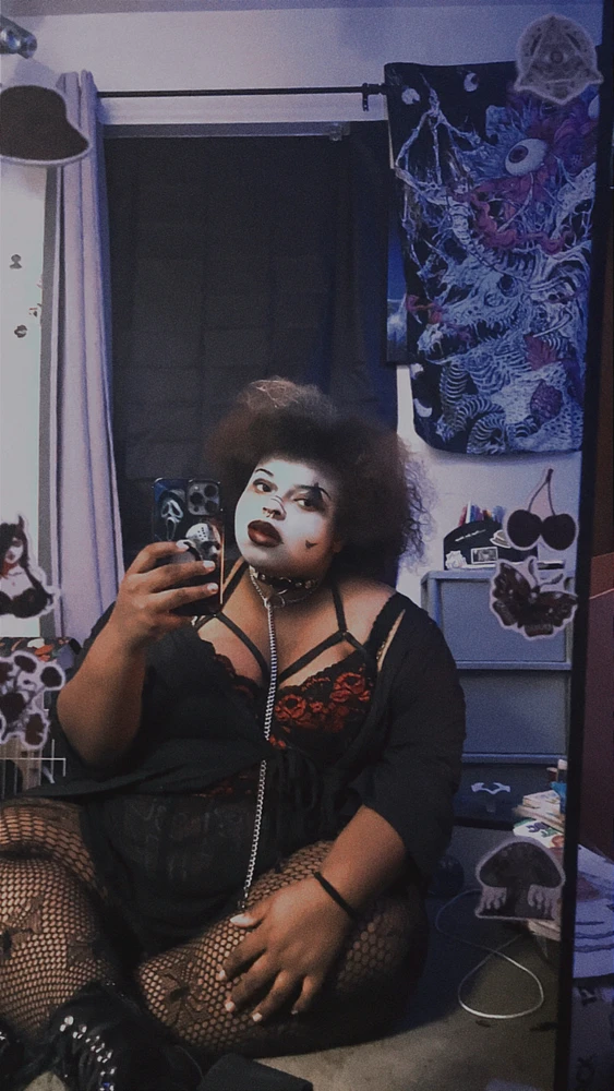 Clown makeup