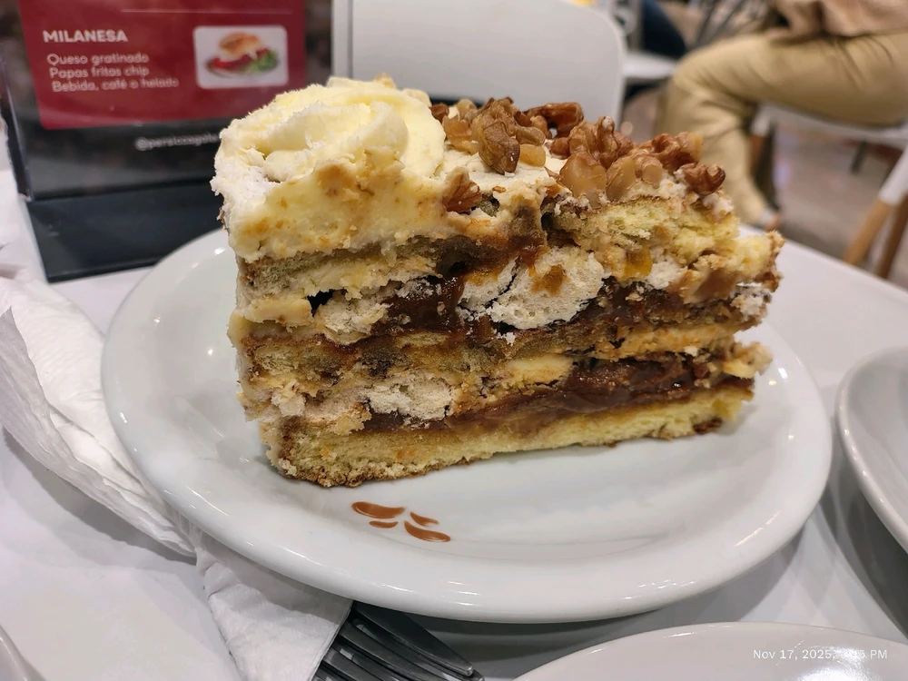 Sushi salad + coffee + 🍰