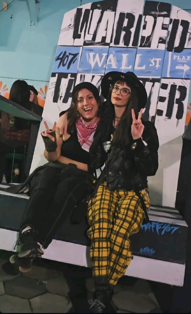 Who loves warped tour?