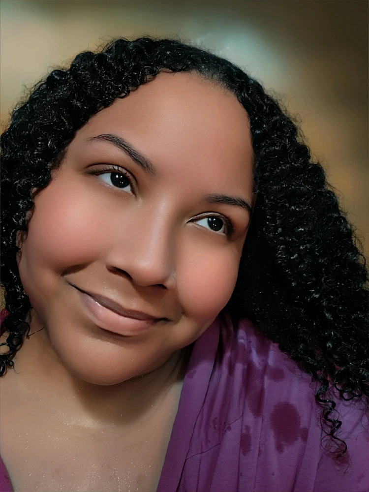 Single and ready to mingle!