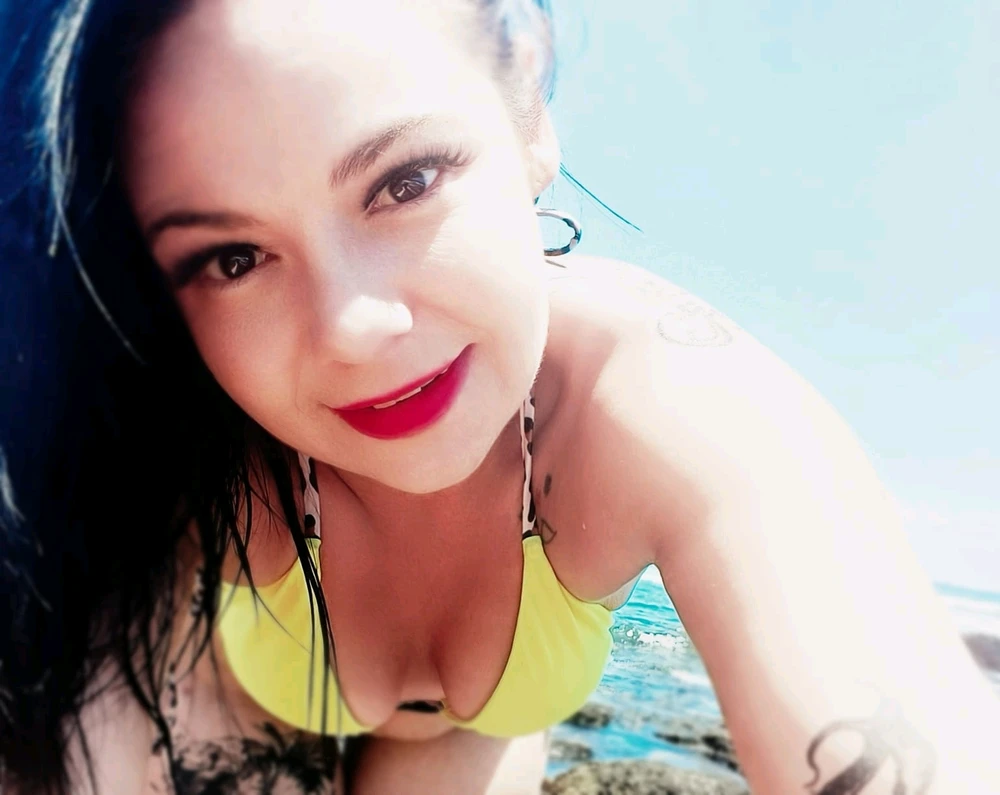 GIF uploaded by Jassy