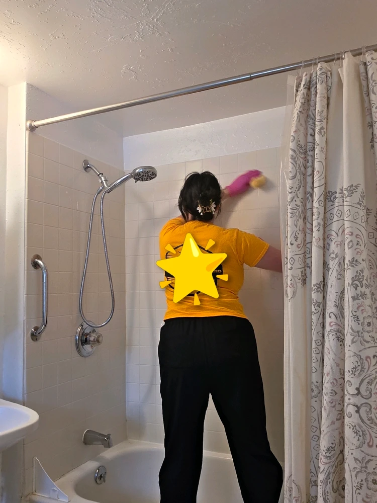 GIF diunggah dening Snow