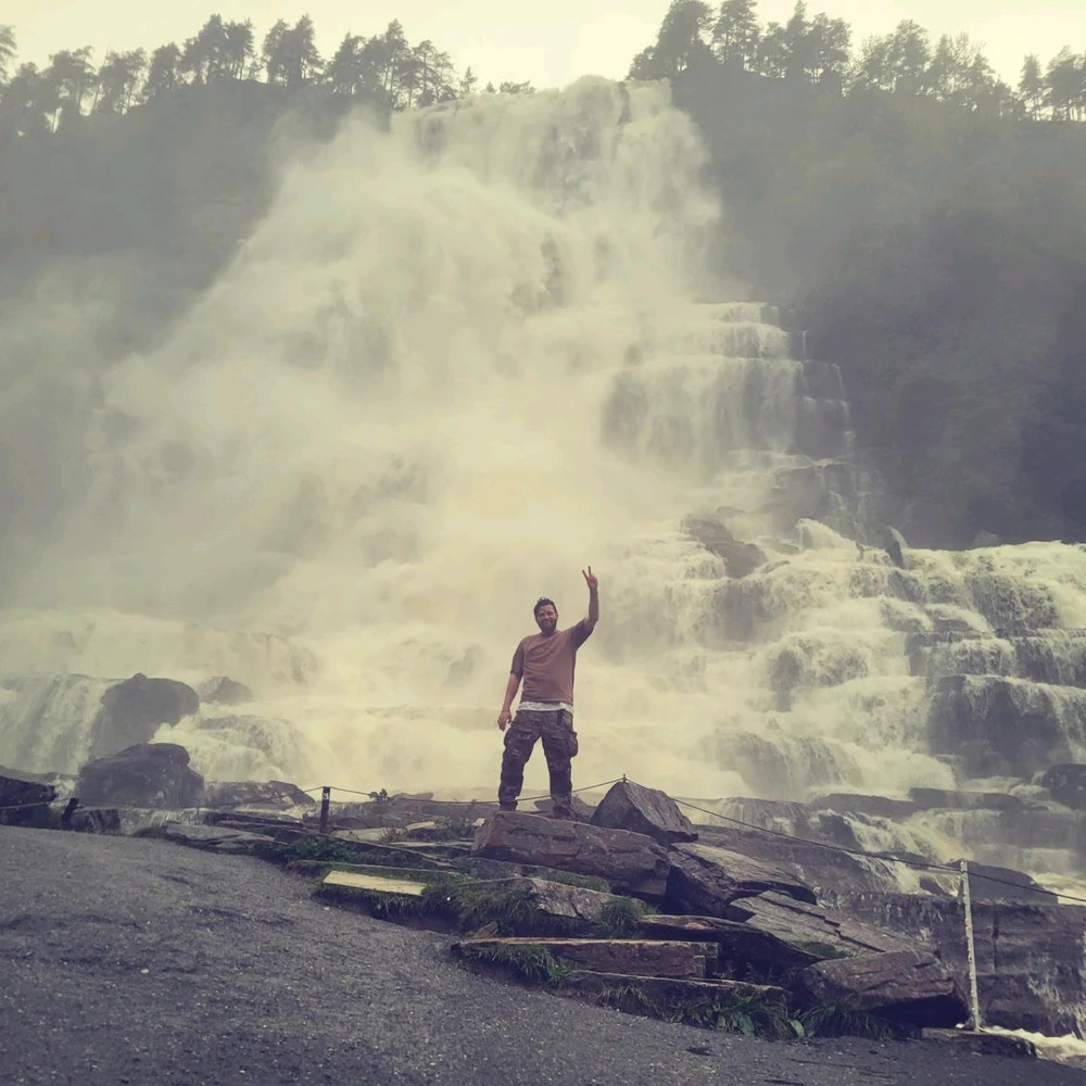 GIF hochgeladen von Janik