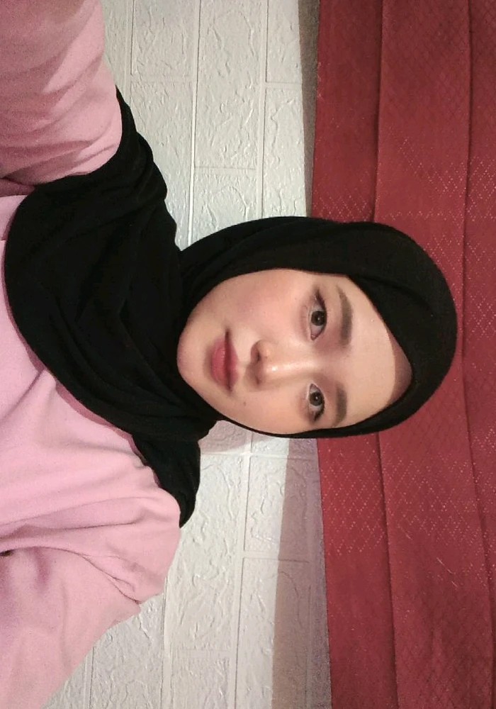 GIF uploaded by Lishah