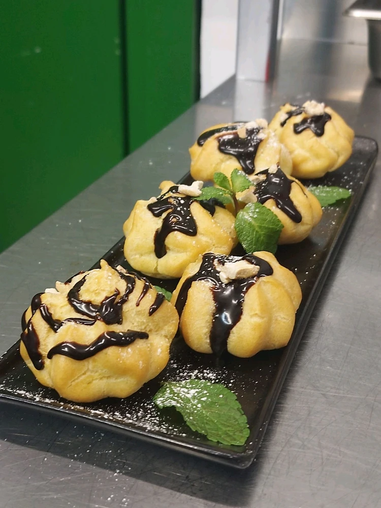 Фото загрузил Queen