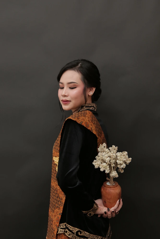 Gambar diunggah oleh Tari