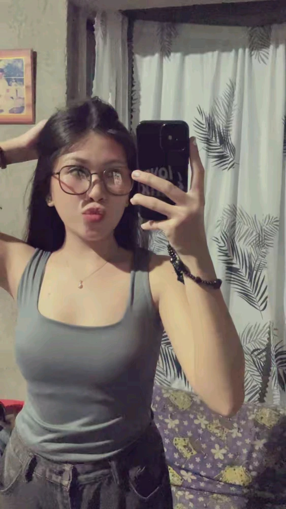 Gambar diunggah dening cee