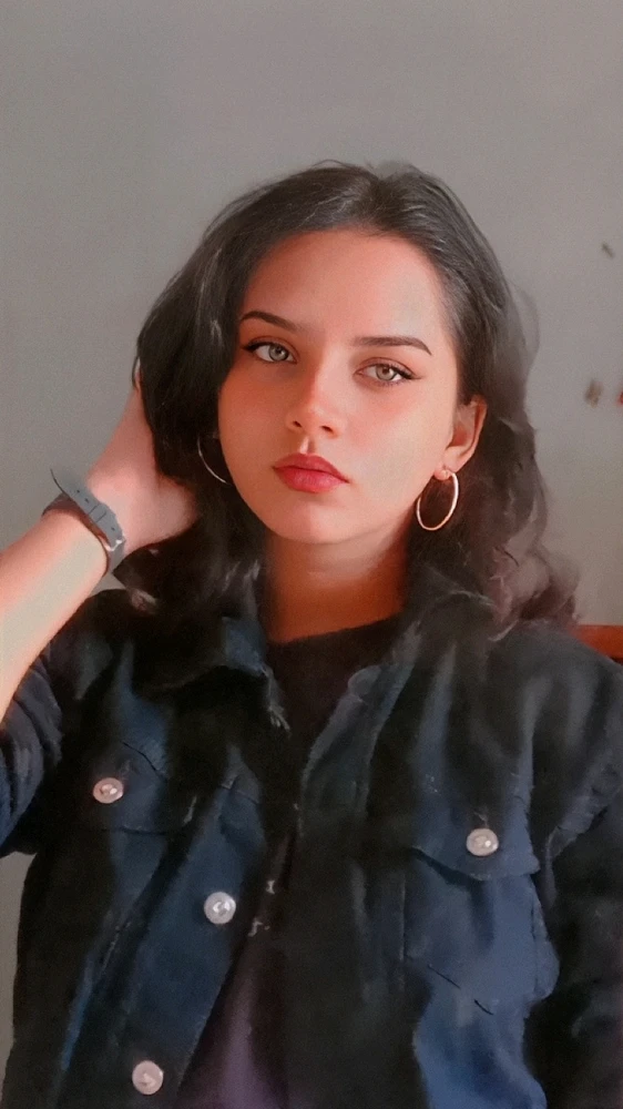 GIF diunggah dening Ella