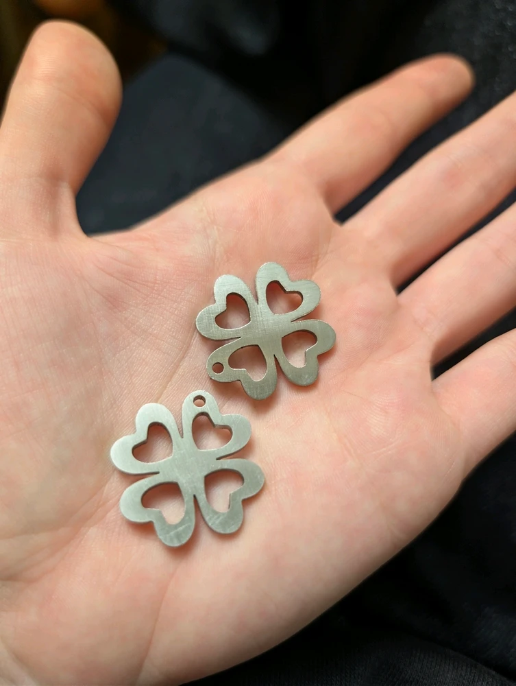 GIF nahrál ᒪᑌᑎᗩ