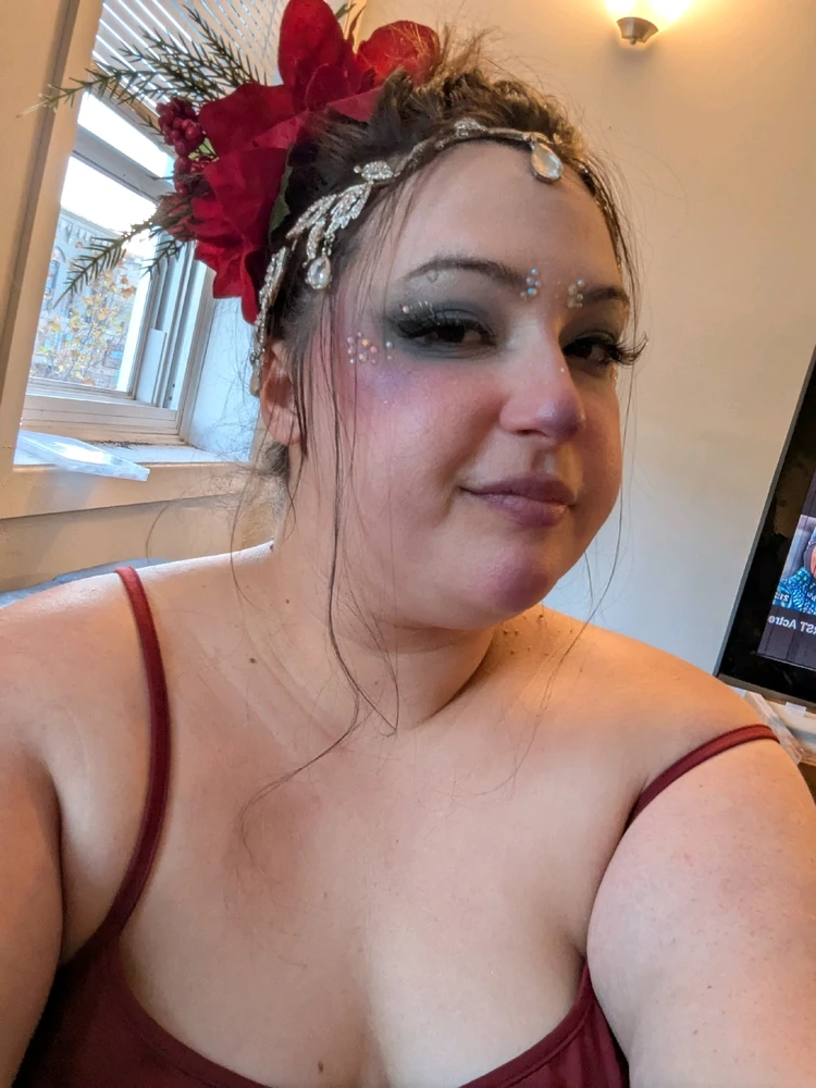 GIF uploaded by Theodora