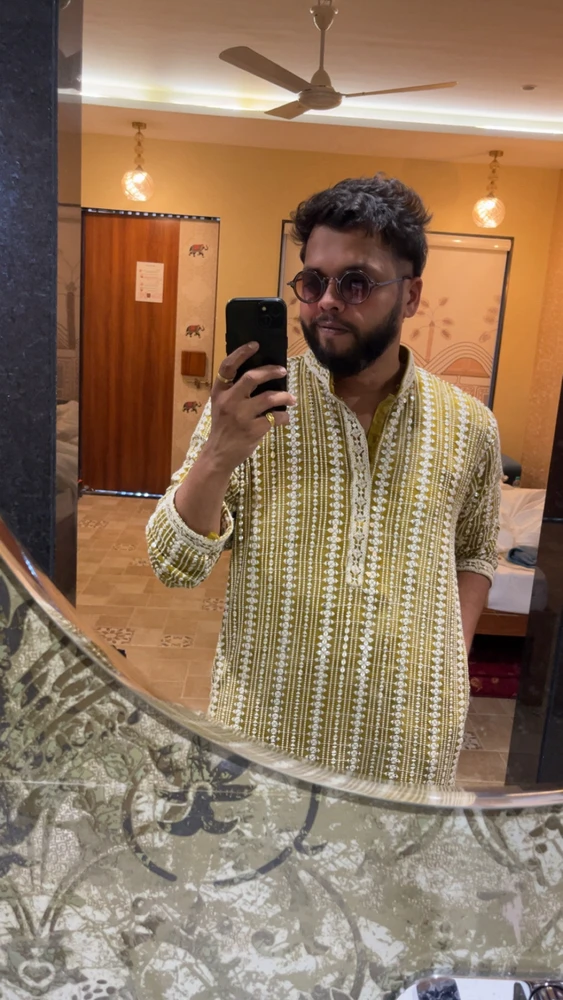 Rahul tarafından yüklenen GIF