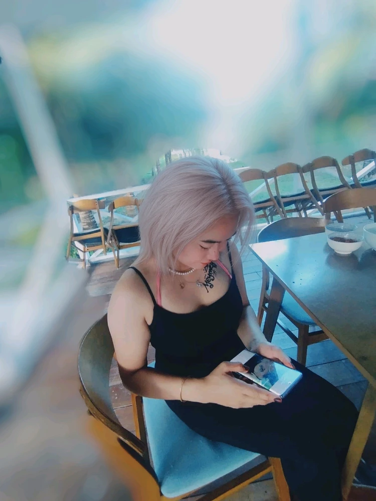 GIF uploaded by Memey