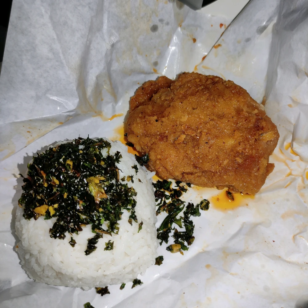 Gambar diunggah oleh 𝚅𝙴𝙻𝙾𝚄𝚁𝙸𝚇