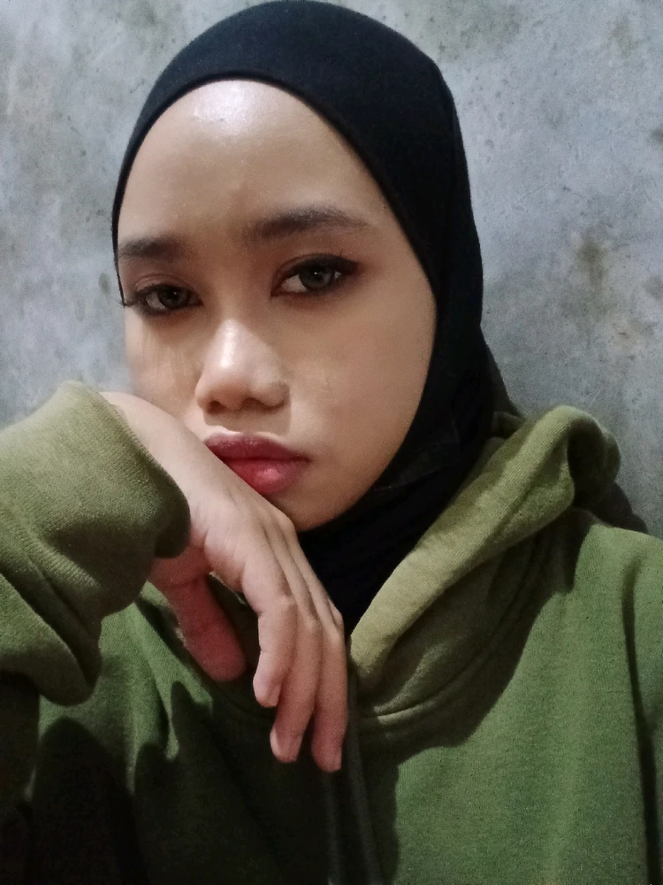 GIF uploaded by Helda Fitriani