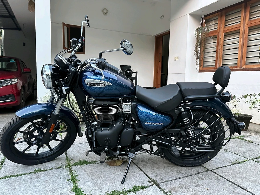 GIF uploaded by Ayush Ragesh