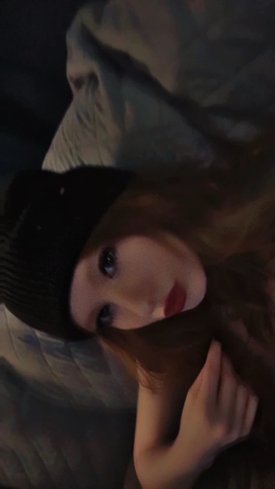 GIF uploaded by Jenní