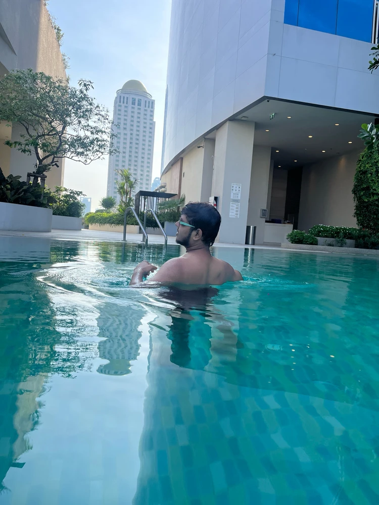 Image uploaded by Veeer