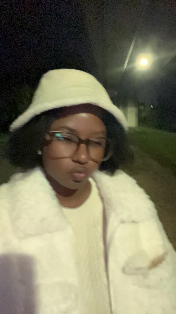 GIF uploaded by Sylvie