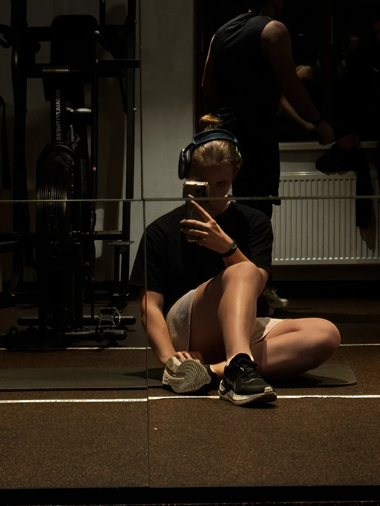 GIF загрузил Серафима