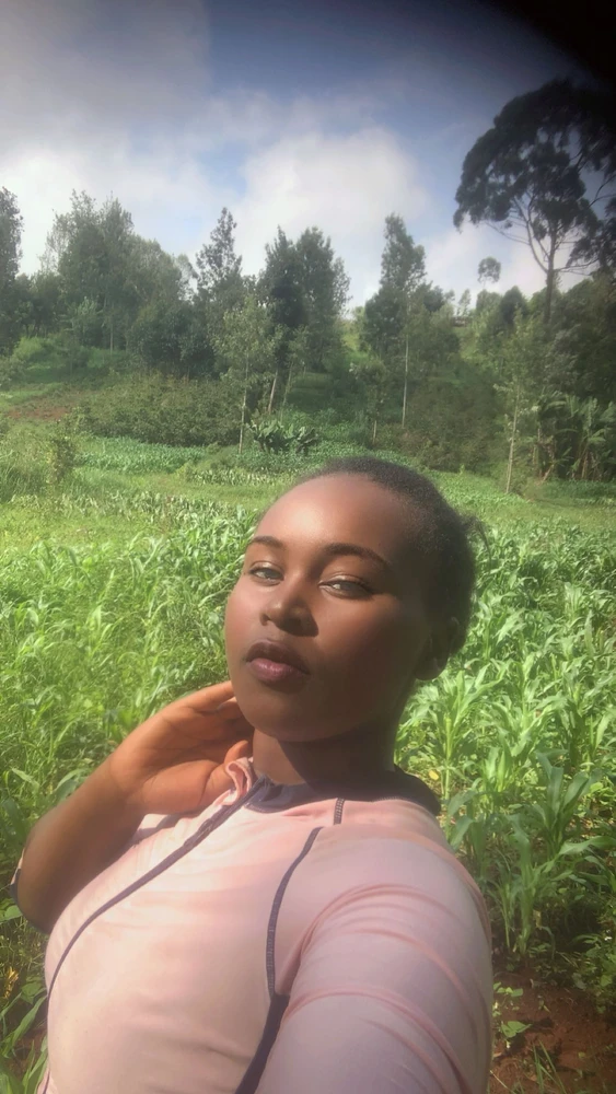 GIF diunggah dening Annie