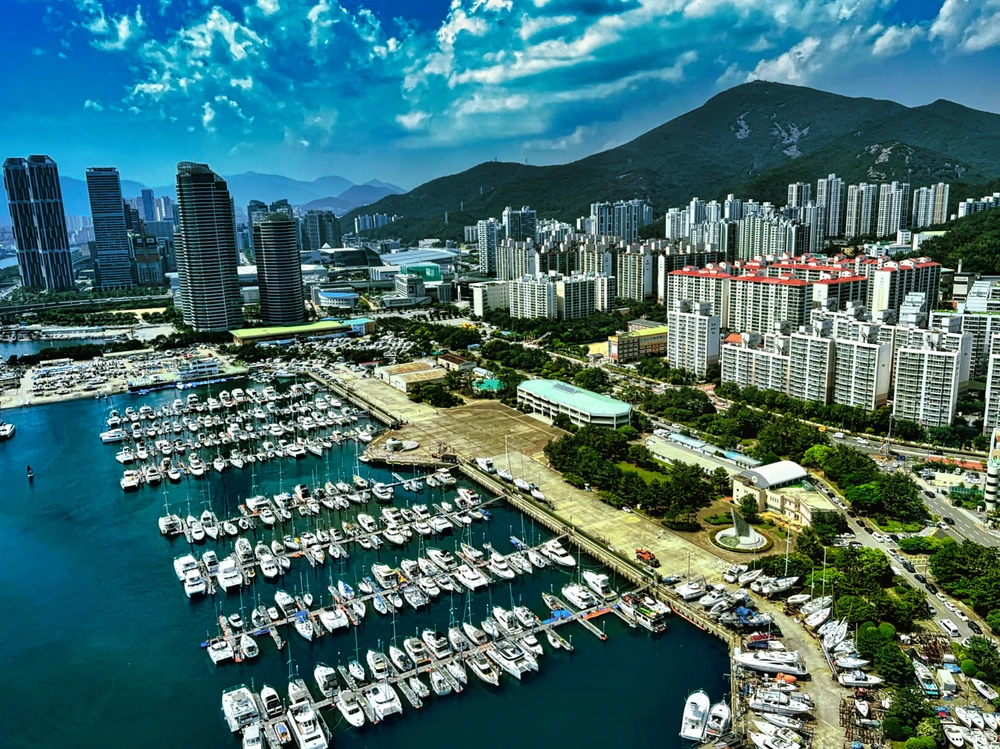 GIF diunggah dening Beau