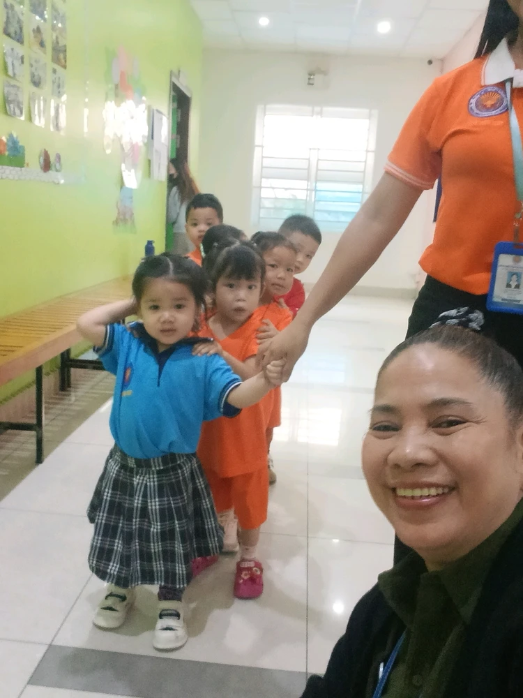 GIF uploaded by Maria