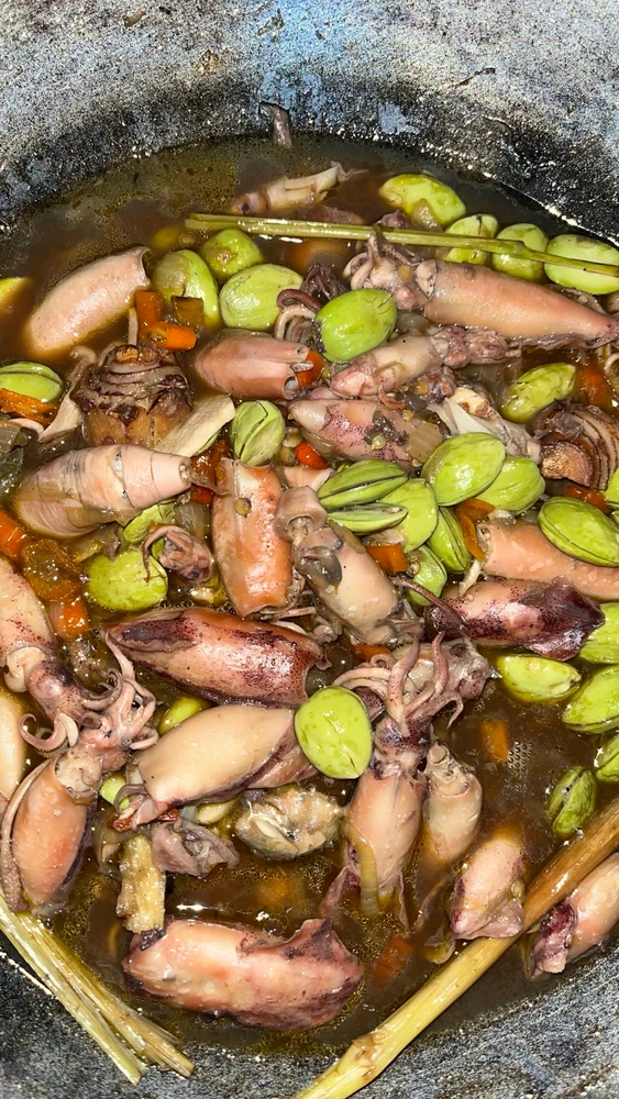 GIF diunggah dening F