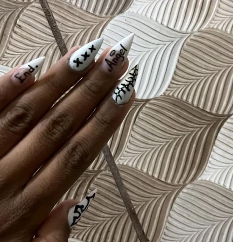 Aprendendo a fazer unhas 💅