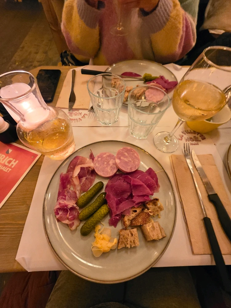 GIF uploaded by A༗🂡⏳