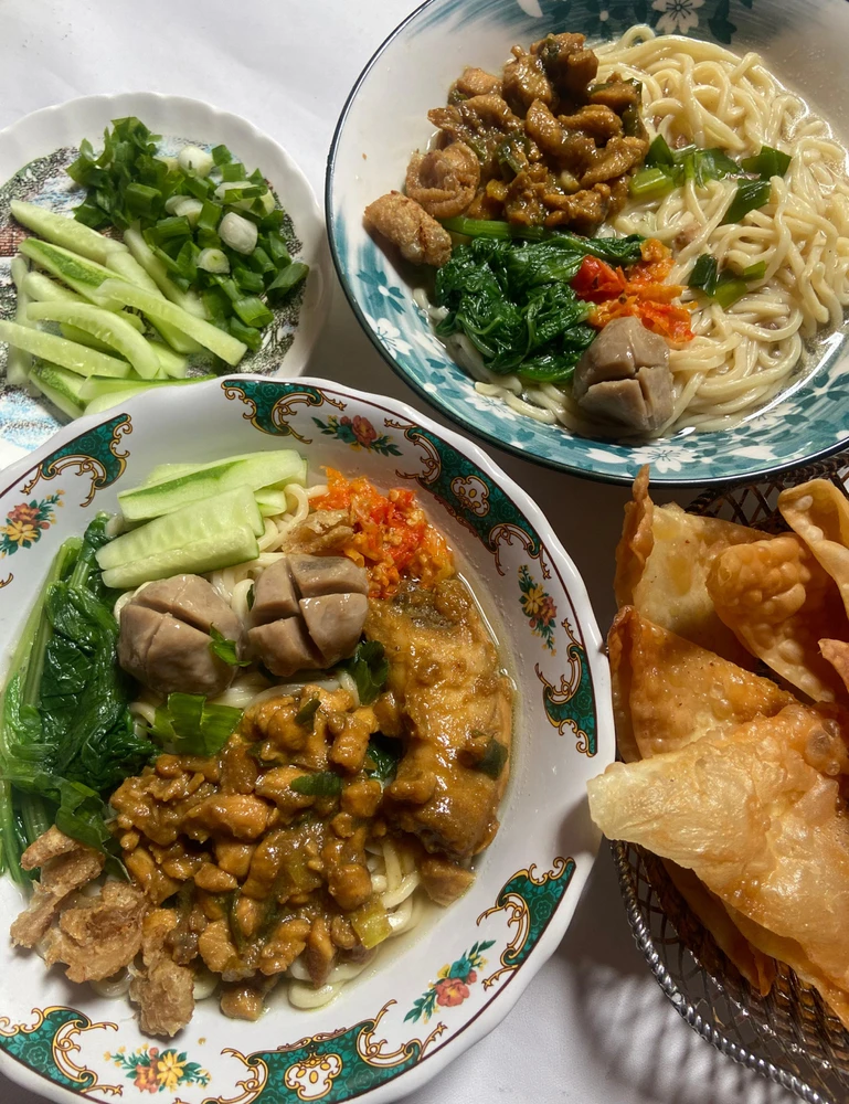 GIF uploaded by Vina