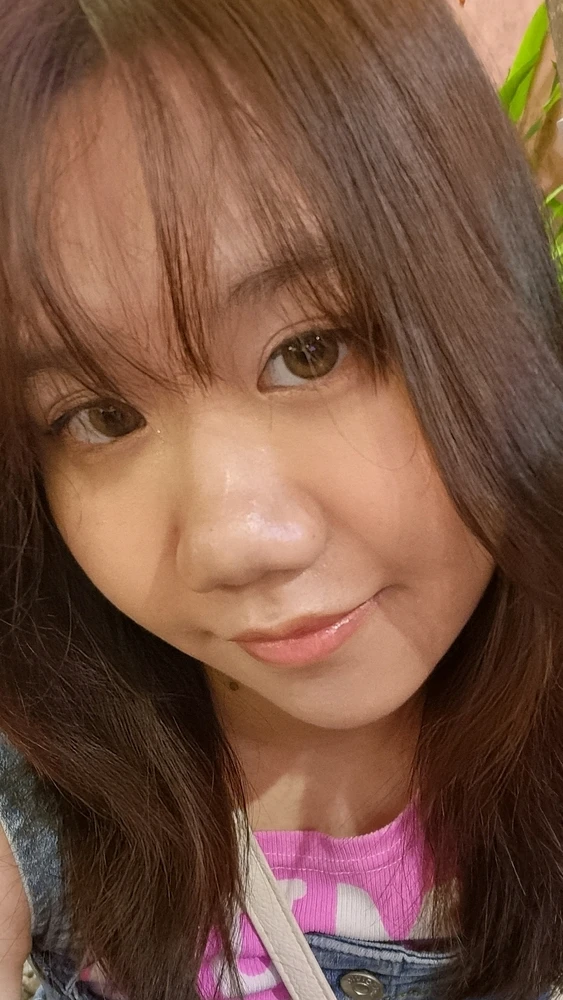 GIF được Trương hoàng trinh tải lên